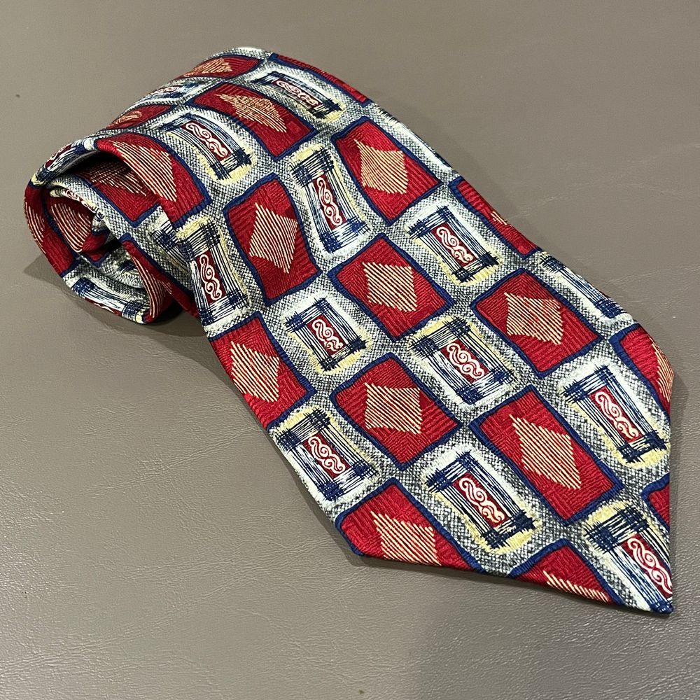 Churchill‎ Collection Vintage Geometric Diamond Pattern Silk Tie Red White Blue